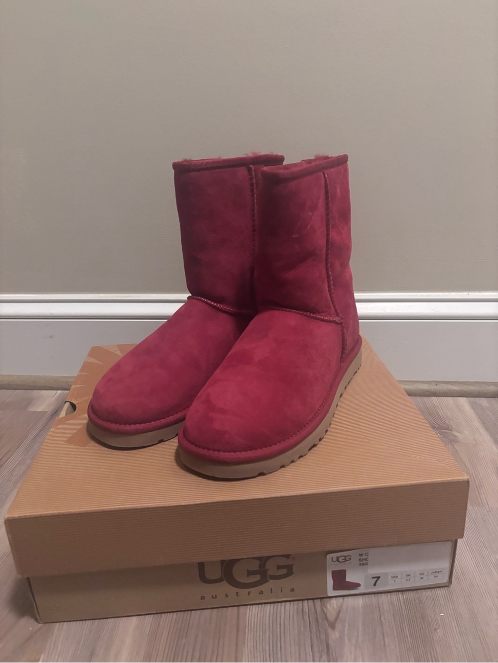 UGG Classic Short Boots in Red Suede
